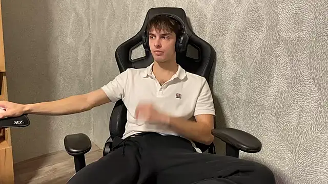 elliot scott online show from October 11, 2:33 am