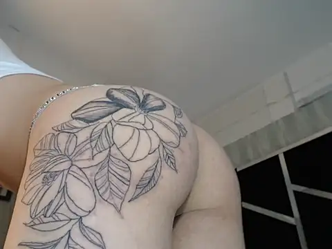 chaniesmith69x online show from October 30, 7:47 pm