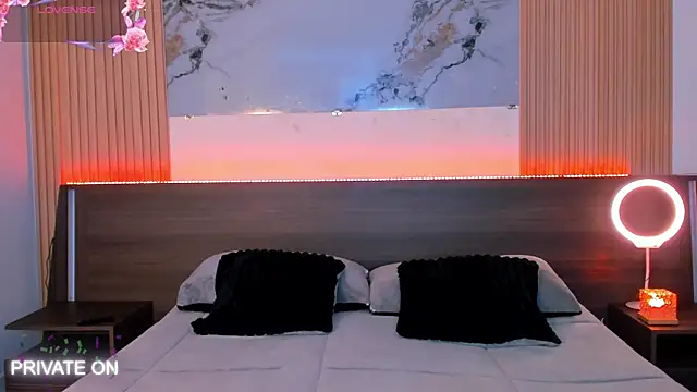 samanthaa moon online show from March 22, 10:46 pm