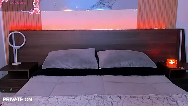 Snapshot of samanthaa_moon chatting on June 23, 12:41 am samanthaa moon online show from June 23, 12:41 am