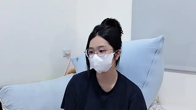 LHeart online show from June 16, 2:52 pm