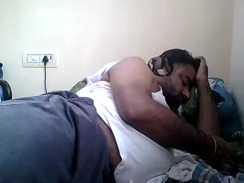 sree4143 online show from September 11, 5:51 am