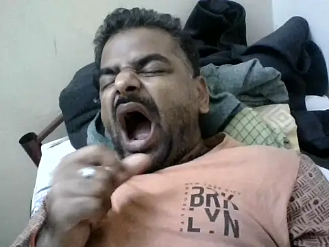 sree4143 online show from September 14, 5:23 pm