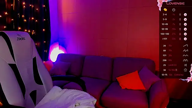 Snapshot of deboramoore chatting on September 18, 2:13 am deboramoore online show from September 18, 2:13 am