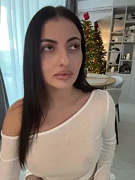 Snapshot of NicoleBrawn chatting on December 4, 10:02 am NicoleBrawn online show from December 4, 10:02 am