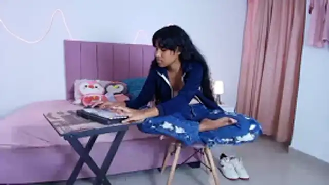 Andre lezcano online show from January 11, 8:47 pm