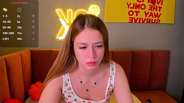 StacyWells online show from April 18, 1:20 am