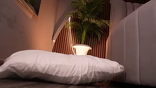 KatlynRous online show from February 3, 2:53 am