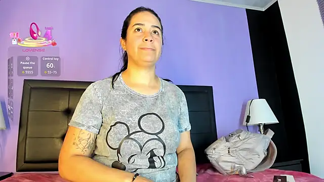Snapshot of GreciaFox1 chatting on May 28, 12:13 pm GreciaFox1 online show from May 28, 12:13 pm