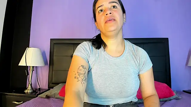 Snapshot of GreciaFox1 chatting on July 8, 1:48 pm GreciaFox1 online show from July 8, 1:48 pm