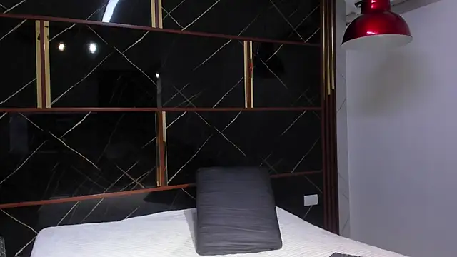 HannyThompson online show from November 8, 12:16 pm