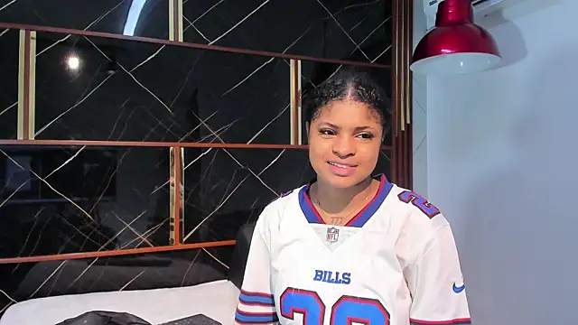 HannyThompson online show from April 10, 12:43 pm