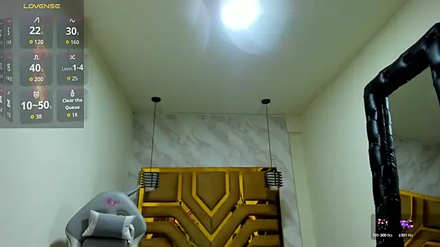 Snapshot of Luciifeer_ chatting on April 21, 1:42 am Luciifeer online show from April 21, 1:42 am