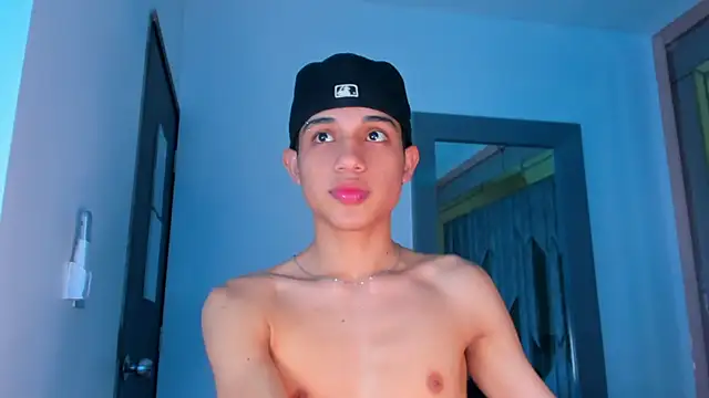 Sebax Young online show from December 18, 10:38 pm