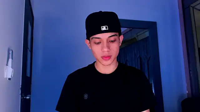 Sebax Young online show from February 24, 8:18 pm