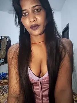 Snapshot of cute_radhikaa chatting on November 4, 1:54 pm cute radhikaa online show from November 4, 1:54 pm