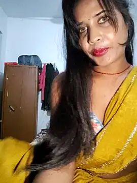Snapshot of cute_radhikaa chatting on November 12, 6:41 pm cute radhikaa online show from November 12, 6:41 pm