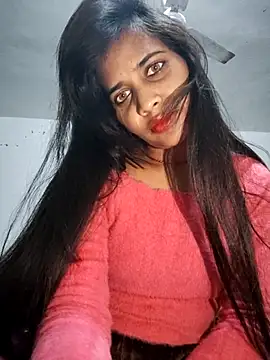 Snapshot of cute_radhikaa chatting on December 4, 6:27 pm cute radhikaa online show from December 4, 6:27 pm