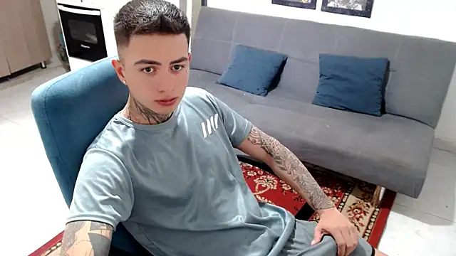 santii ss online show from December 15, 3:16 pm