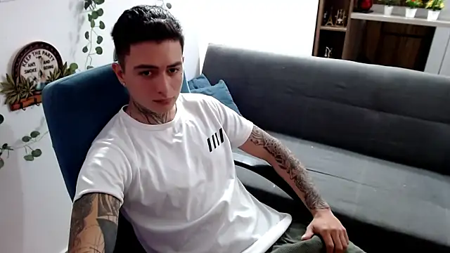 santii ss online show from March 27, 4:51 pm