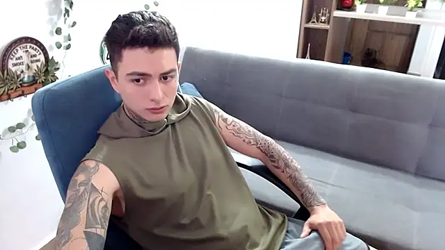 santii ss online show from March 31, 3:01 pm