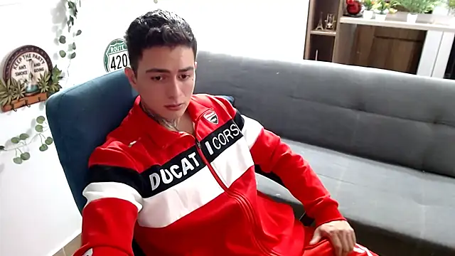 santii ss online show from April 3, 2:09 am