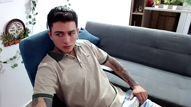 santii ss online show from April 6, 4:52 pm