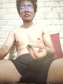 LecheDeSoya666 online show from January 8, 10:12 pm