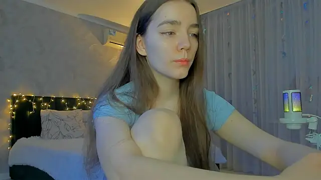 Snapshot of sweete_chantal chatting on February 2, 1:15 am sweete chantal online show from February 2, 1:15 am