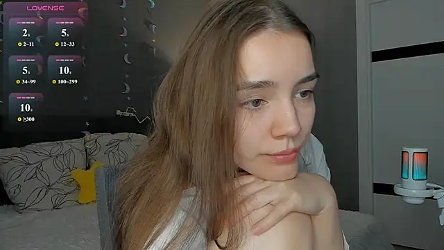 Snapshot of sweete_chantal chatting on July 6, 8:33 pm sweete chantal online show from July 6, 8:33 pm