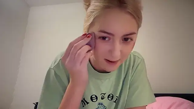 Kitty Swetty online show from January 7, 6:54 pm