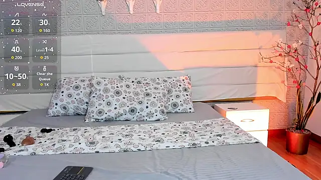 Snapshot of KamileBlake chatting on January 13, 4:40 am KamileBlake online show from January 13, 4:40 am