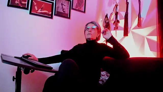 MistressNyx cg online show from October 15, 2:28 pm