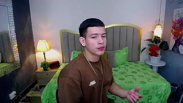 ethan rodgers online show from October 8, 1:42 pm