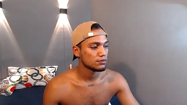 mateonick40 online show from April 7, 6:19 pm