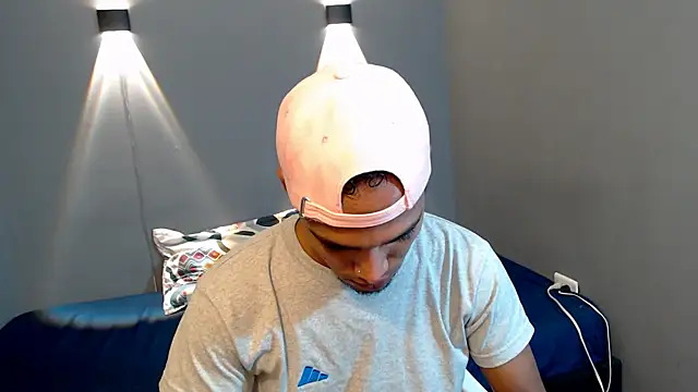 mateonick40 online show from April 17, 5:49 pm