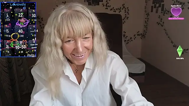 Snapshot of Laura_Gol chatting on October 19, 9:04 pm Laura Gol online show from October 19, 9:04 pm