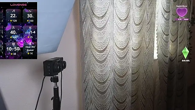 Snapshot of Laura_Gol chatting on October 21, 7:31 am Laura Gol online show from October 21, 7:31 am