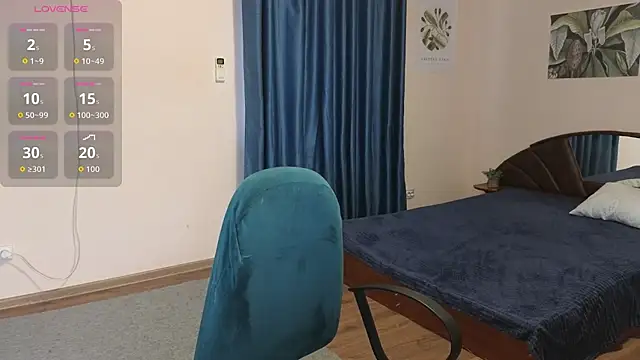 Snapshot of Laura_Gol chatting on October 27, 12:20 pm Laura Gol online show from October 27, 12:20 pm