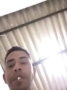 Snapshot of malvadinho69134 chatting on December 14, 5:02 am malvadinho69134 online show from December 14, 5:02 am