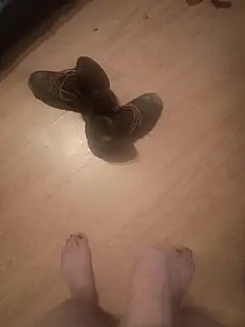 Snapshot of Crossedsissy chatting on January 5, 6:11 pm Crossedsissy online show from January 5, 6:11 pm