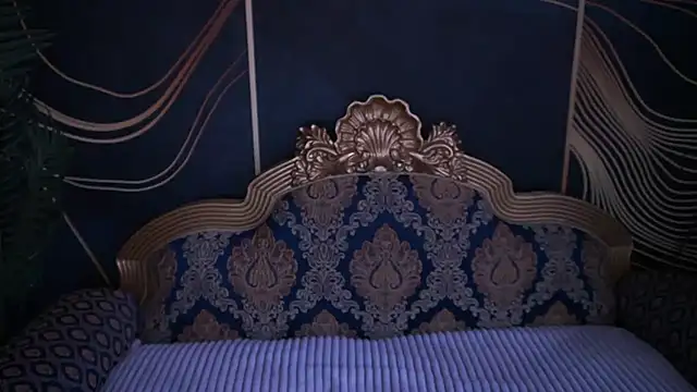 Snapshot of IvyLaurent chatting on November 19, 9:42 am IvyLaurent online show from November 19, 9:42 am