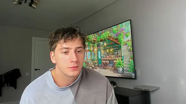 DaniHort online show from April 2, 7:50 am