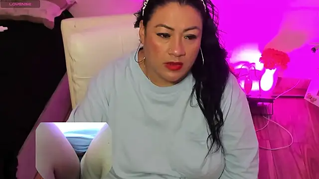 Clunita online show from February 16, 10:17 pm