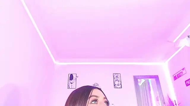 Snapshot of Anna_belly chatting on April 22, 12:50 pm Anna belly online show from April 22, 12:50 pm