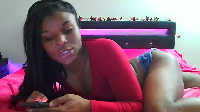 Snapshot of theebodyy chatting on October 22, 6:02 am theebodyy online show from October 22, 6:02 am
