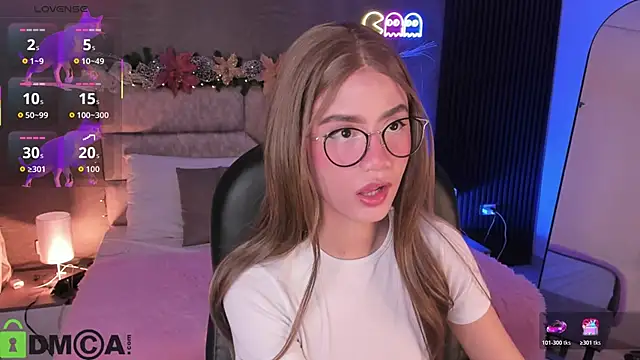 Snapshot of Arinextdoor chatting on December 5, 12:41 am Arinextdoor online show from December 5, 12:41 am