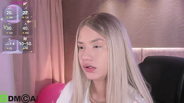 Snapshot of Arinextdoor chatting on February 6, 3:55 am Arinextdoor online show from February 6, 3:55 am