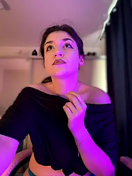 Snapshot of ScarletBloom_ chatting on September 30, 10:20 am ScarletBloom online show from September 30, 10:20 am