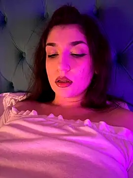 Snapshot of ScarletBloom_ chatting on November 2, 4:42 pm ScarletBloom online show from November 2, 4:42 pm